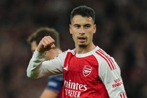 马丁内利：特意等了下看是不是约克雷斯进球 想赢下每一项冠军