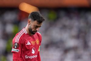 记者：B费并非对阿莫林不满，他只是对踢的位置感到不开心