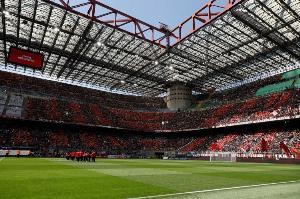 米兰市官员：建好新球场不拆圣西罗？两座7万人球场紧挨着有啥用