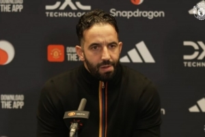 阿莫林：我们丢球/创造机会的方式与体系无关，球队必须找到平衡