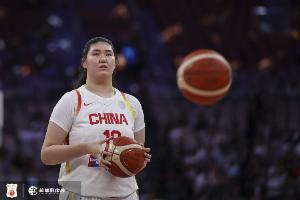 山东女篮主帅：争取张子宇一事有好的进展 她需适应成年组的比赛