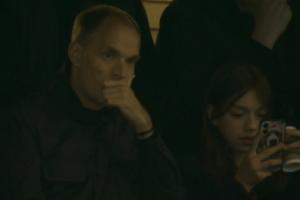 图司令日常看球👀图赫尔出现在斯坦福桥，见证老东家补时绝杀