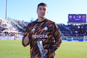 打进一球，意甲官方：苏莱当选罗马2-1佛罗伦萨全场最佳