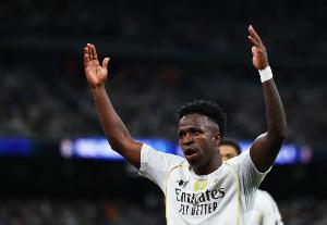 维尼修斯对阵黄潜触球108次、准确传球64次，皇马生涯单场最多