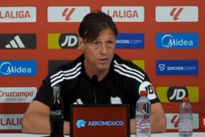 4-1大胜巴萨！塞维主帅：我们走在正确的路上 手机收到80条信息