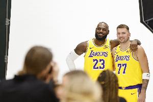 TA对湖人各位置深度排名：控卫&大前第2 分卫第6 小前锋&中锋中游