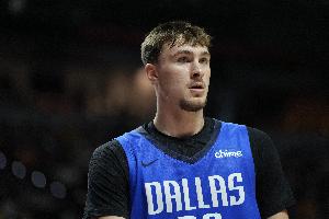 莱夫利：弗拉格作为状元秀会面临所有人挑战 我们永远是他的后盾