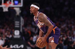 比尔：队里能得分的人很多 我愿意去防守希望成为对手的眼中钉