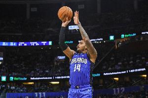 加里-哈里斯：字母会吸引大量防守注意力 作为后卫要把空位投进