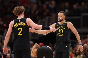 你小子！波杰姆斯基：希望库里追梦退役后我能接过勇士的传承