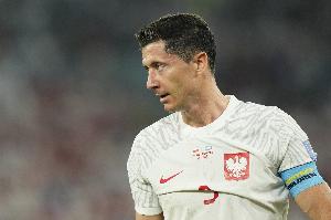 重返波兰队！37岁格罗西茨基：我和莱万谈过，两人关系没问题了