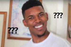 🤠比较罕见！雄鹿队24号利文斯顿边线发球被裁判吹罚走步违例