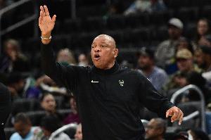 AJ-格林：里弗斯希望每个人带着自信打球并打出自己擅长的风格