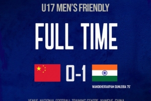 马德兴谈国少：浮嶋敏首次启用“双高”战术 轻敌被印度反击破门