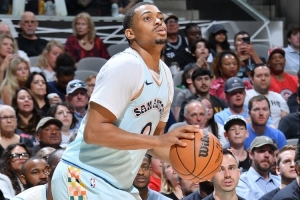 真挚的祝福！祝凯尔登-约翰逊26岁生日快乐！🎂🎂