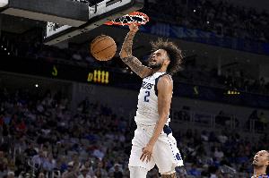 攻防一体！莱夫利6中5得10分6板3助2断2帽