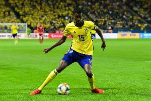 伊萨克：瑞典国家队确实感受到压力，但我们只是没达到应有水准