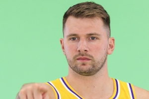 雷迪克：东契奇处于最佳版本 若我们打出高水平他会进入MVP讨论