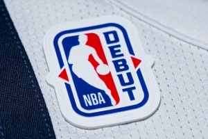 新秀首秀球衣将有特质补丁 赛后该补丁将随机放入Topps球星卡包中