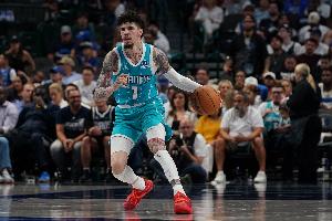 三球：球队进攻非常流畅 小桥打得很有侵略性他表现一直很稳定