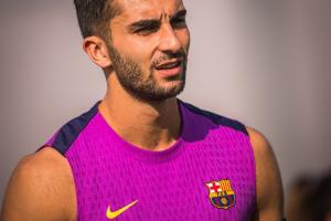 官方：费兰因左腿肌肉超负荷引发不适，缺席对阵赫罗纳的比赛