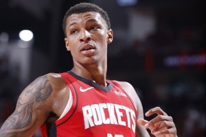 小贾巴里训练常跟着你？KD：他会做自己 而非成为别人的复制品