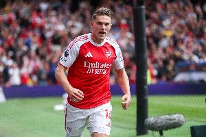 天道酬勤！约克雷斯欧冠双响破荒，此前9场0球遭批但球队力挺支持