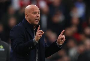 终结4连败！斯洛特：伊萨克刚来时几乎没训练 我们今天能压迫对手