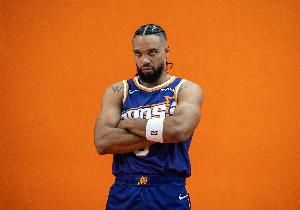 出手很多！狄龙24中9拿到22分4板3助2断1帽 三分8中1