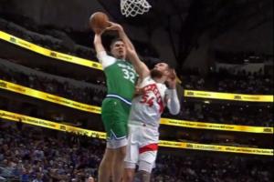 这就是状元天赋！弗拉格三大步满弓战斧劈扣2+1！