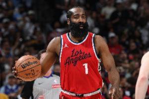 💩拉了一裤兜！哈登15中4&下半场仅5分 正负值-18全场最低！