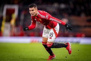 talkSPORT：阿莫林可能留下卡塞米罗，但他30万镑的周薪需要降低