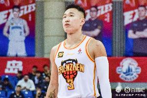 效率爆表！贺希宁出战19分钟7中6&三分2中2 拿下16分3板1助