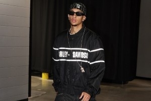 最像艾弗森的那个人！潮流媒体晒特雷·曼恩街头风格入场穿搭！