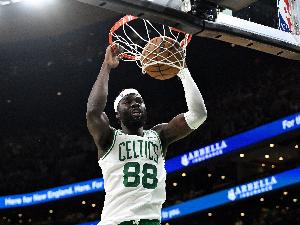 真不惧场！科塔攻防积极 16中7拿到14分9板3助&拼下6前场板