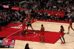 🥺杨瀚森外线干扰好防 快攻接球没接稳 运球再起被大帽扇飞