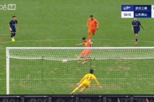 26球追平法比奥！瓦科点射破门，赛季第3次罚点终于命中！