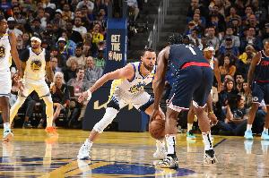 历史第4！哈登生涯第4次单场10记三分 还比库里少23次