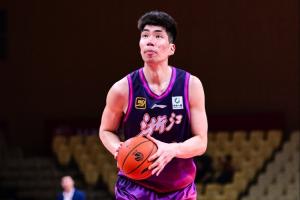 17罚16中！余嘉豪西乙生涯之夜 25分钟无运动战出手得16分均新高