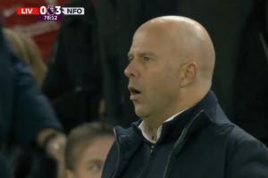 这还是安菲尔德吗⁉️利物浦0-3落后，斯洛特张大嘴一脸震惊