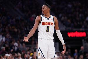 外线有谱！沃特森首节6中4贡献11分 三分4中3