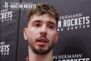 申京：谢泼德一出手就能得分&防守也到位 会成联盟中最好球员之一