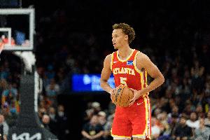 全能表现！丹尼尔斯17中10拿下22分9板6助2断