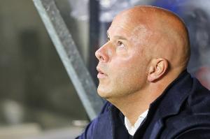 TA：曼城上赛季也曾8战6负，但斯洛特在利物浦没有表现出足够信心