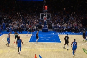 这也没好到哪啊！里斯防守被乔打成3+1 前者4分钟正负值-11