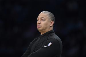 美网友：卢在就没希望&布莱恩·肖完爆他 快船抽到状元也得给雷霆