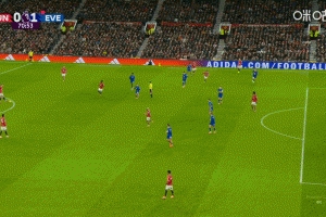 错失黄金机会！芒特做球，B费门前近距离弹射偏出