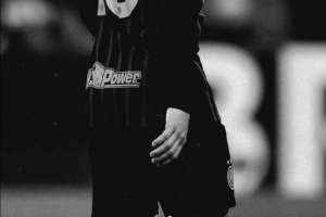 米兰德比失利！劳塔罗社媒鼓励球队：像往常一样重新振作起来