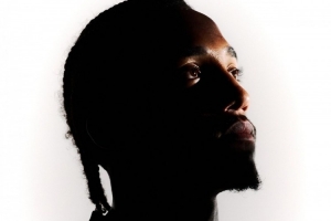 大战在即！切尔西发布海报预热对阵巴萨，蓝军近9次交手仅1负