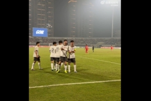 张伯霖谈摇篮舞庆祝：我家狗生了，想庆祝一下两只小狗出生